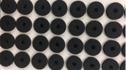 Embalando a pilha próxima e aberta espume padrão do material DIN5510 de EPDM